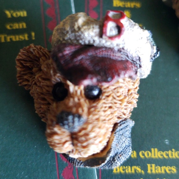 Retired Baseball Cap Boyds Bear Pin - Picture 2 of 2